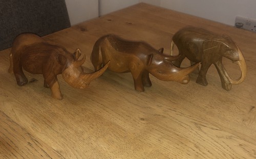 Vintage african hand carved - x3,