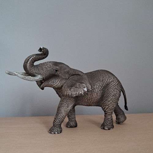 Schleich african elephant 2015 - schleich,