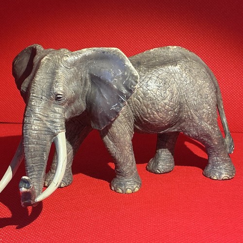 Schleich african male elephant - schleich,