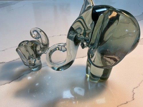 Ngwenya glass elephant pair - ngwenya,