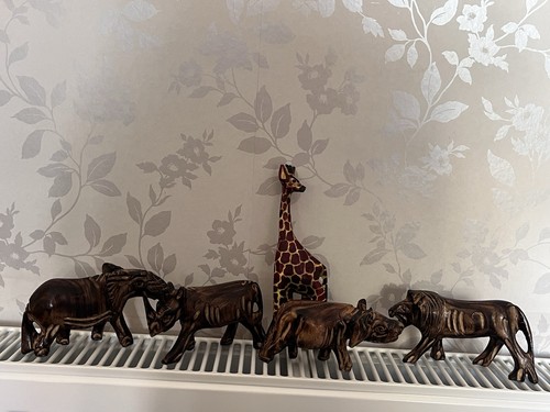 Vintage hand carved - 5,