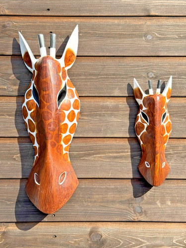 Giraffe mask wooden hand - giraffe,