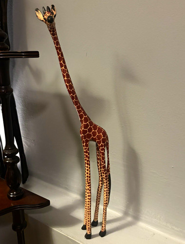 Hand carved african - •,